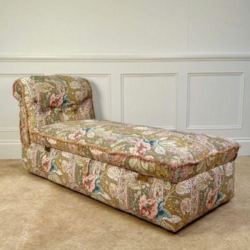 19TH C REVERSIBLE BOX OTTOMAN DAYBED - ADDITIONAL PHOTO 4