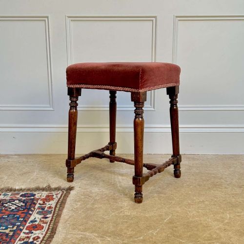 GEORGIAN MAHOGANY DRESSING TABLE STOOL