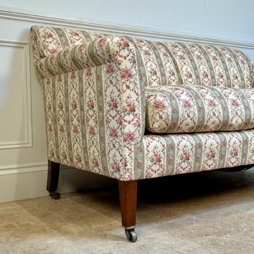 SMALL HOWARD SONS WALNUT SOFA - ADDITIONAL PHOTO 4
