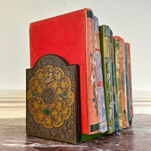 A PAIR OF KASHMIRI BOOKENDS GANEMEDE - ADDITIONAL PHOTO 1
