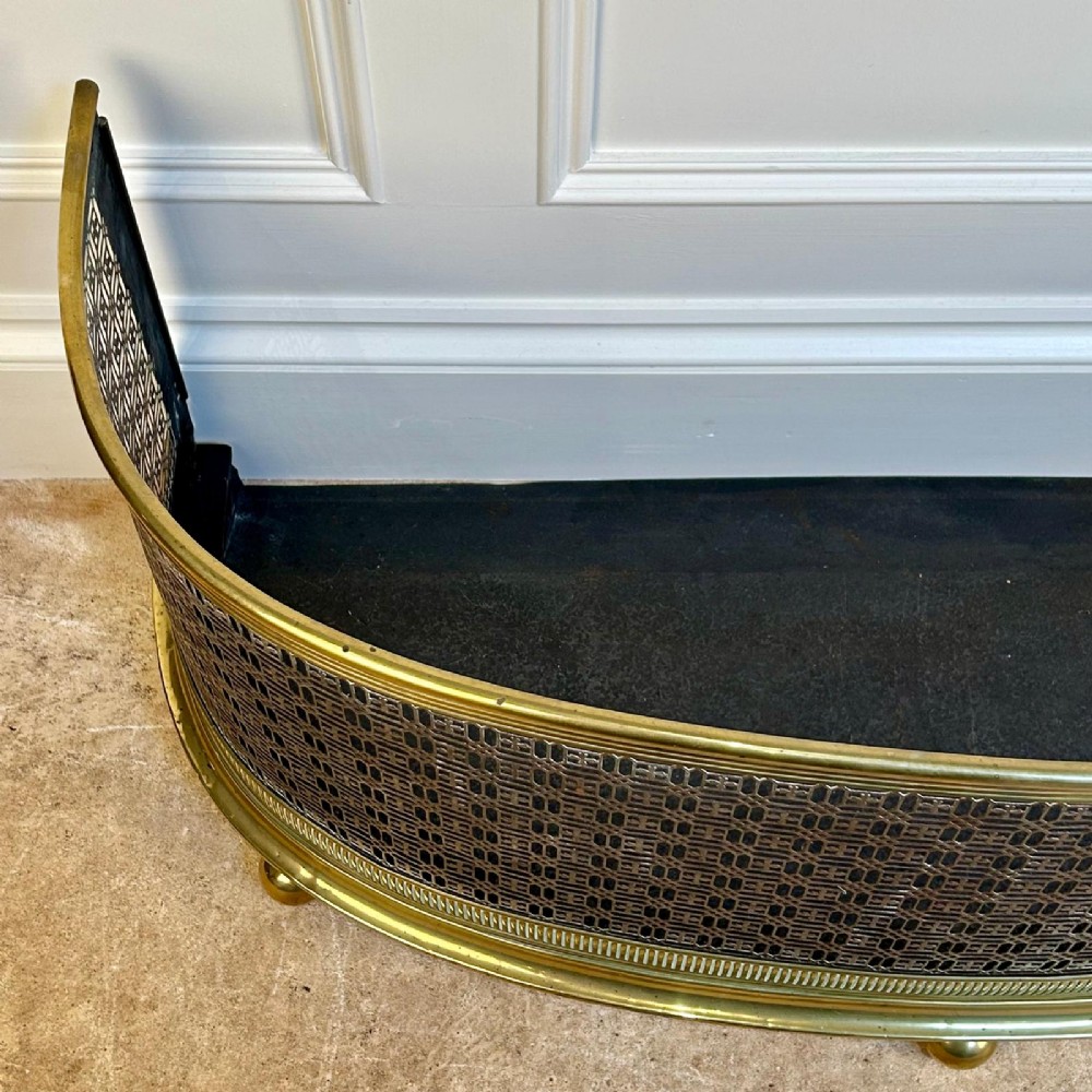 Regency Brass & Steel Fireside Fender View V