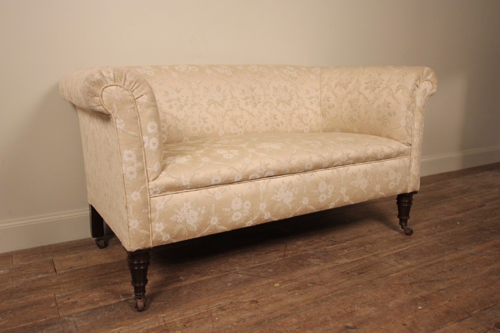Small 19th C. Chesterfield Sofa View VII