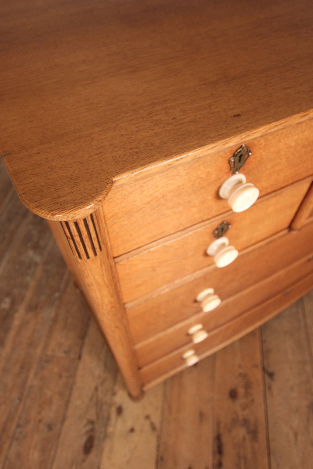 Superb Arts & Crafts Oak Inlaid Chest of Drawers View V