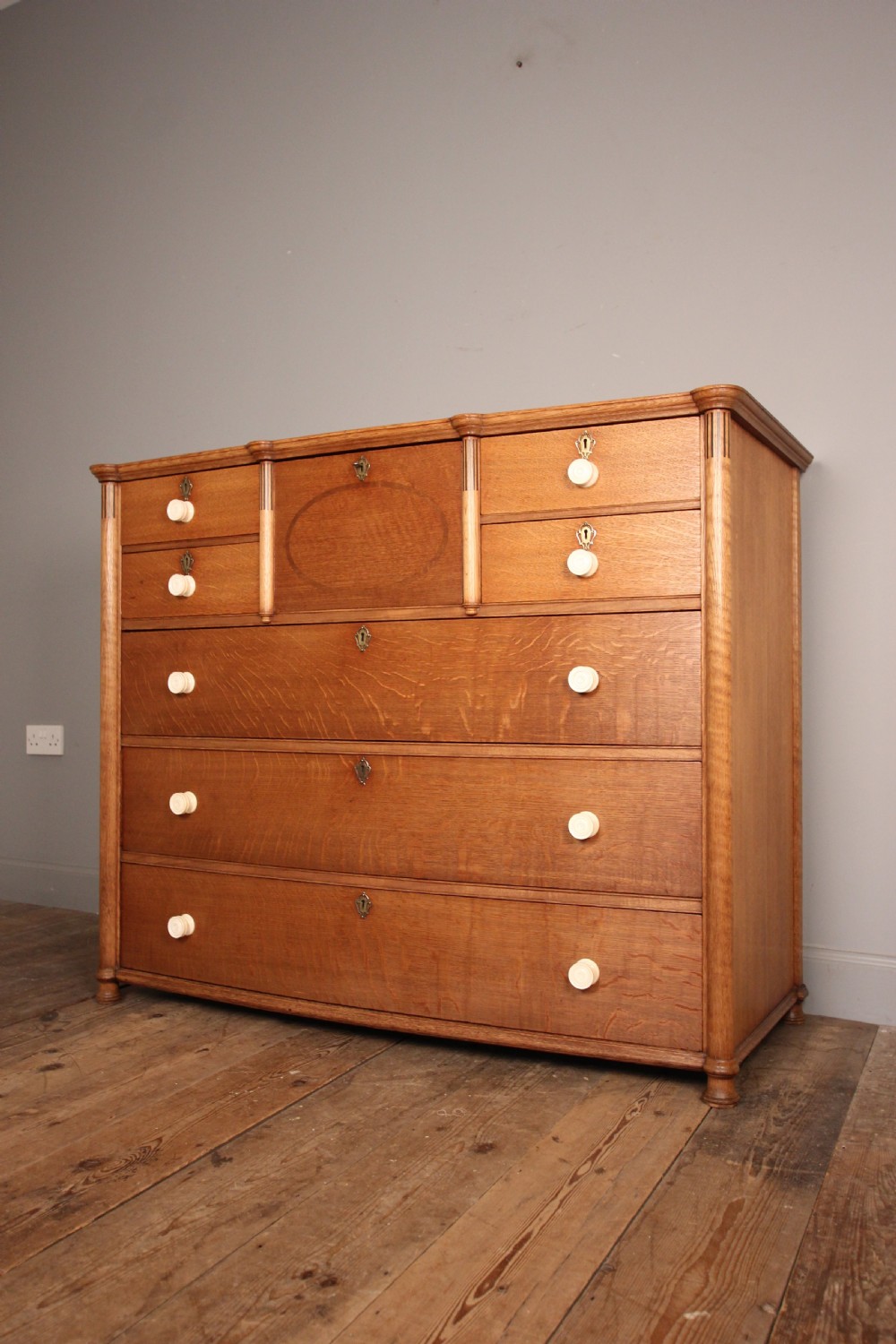 Superb Arts & Crafts Oak Inlaid Chest of Drawers View X
