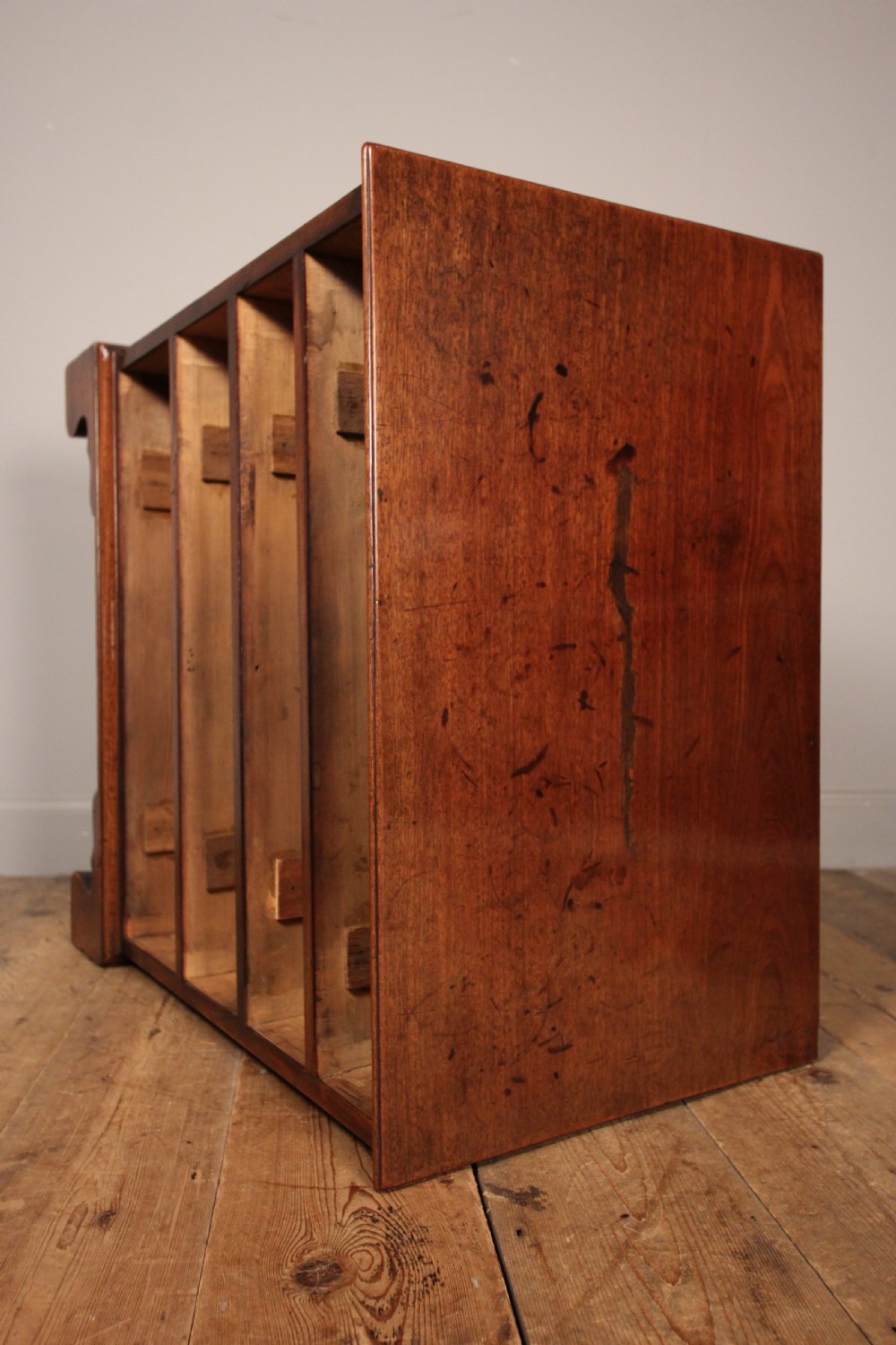 Superb Small 18th Century Mahogany Chest of Drawers View VI
