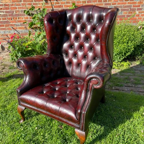 HAND DYED DEEP BUTTONED LEATHER WING ARMCHAIR C 1920 - ADDITIONAL PHOTO 3