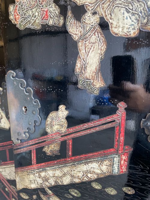 CHINOISERIE CABINET ON STAND C1920 - ADDITIONAL PHOTO 2