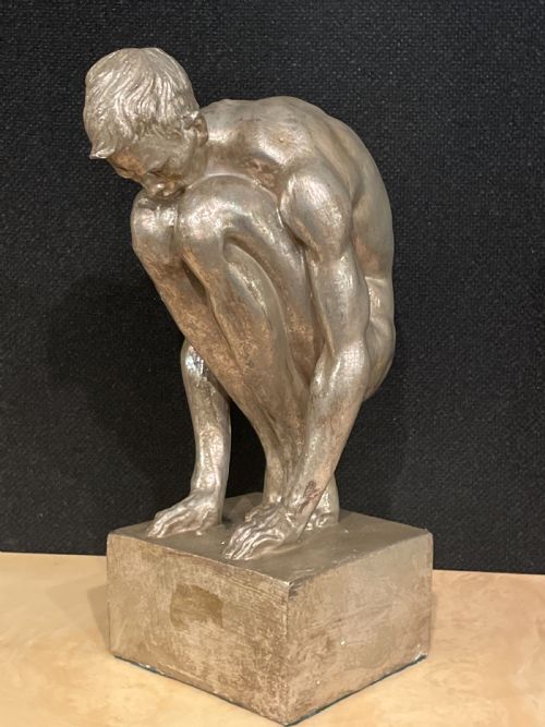 AN ART DECO SILVERED FIGURE OF A CROUCHING MALE NUDE - ADDITIONAL PHOTO 11
