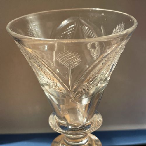 A SMALL JACOBITE WINE GLASS 18TH CENTURY - ADDITIONAL PHOTO 1