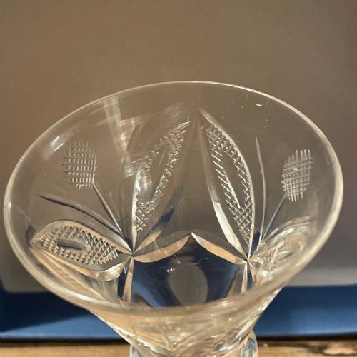A SMALL JACOBITE WINE GLASS 18TH CENTURY - ADDITIONAL PHOTO 2