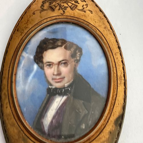 AN EARLY 19TH C PORTRAIT MINIATURE OF SAMUEL PHILLIPS 18141854 IN GILT METAL FRAME - ADDITIONAL PHOTO 2