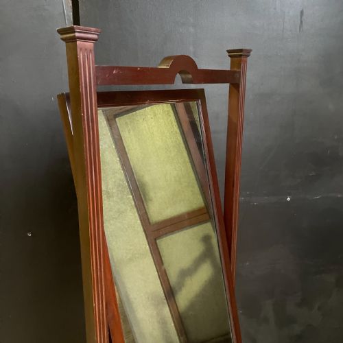 AN ANTIQUE MAHOGANY CHEVAL MIRROR C 1900 - ADDITIONAL PHOTO 3