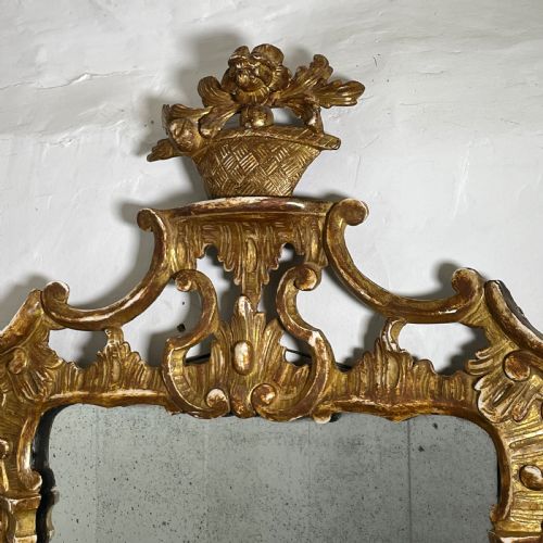 GEORGE III CARVED GILTWOOD CHIPPENDALE PERIOD MIRROR - ADDITIONAL PHOTO 3