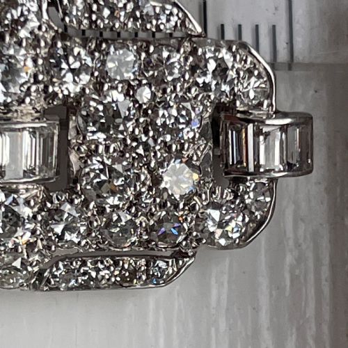 ART DECO DIAMOND PLATINUM BROOCH 48 CARATS - ADDITIONAL PHOTO 3