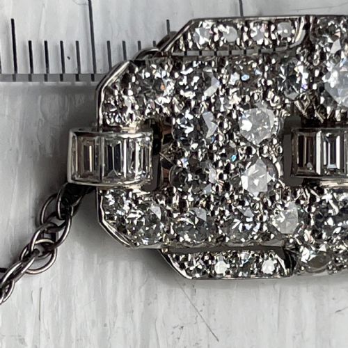 ART DECO DIAMOND PLATINUM BROOCH 48 CARATS - ADDITIONAL PHOTO 7