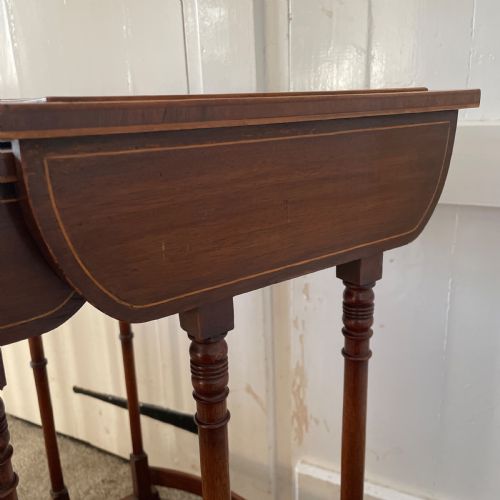 A FINE NEST OF ROSEWOOD QUARTETTO TABLES C1900 - ADDITIONAL PHOTO 6