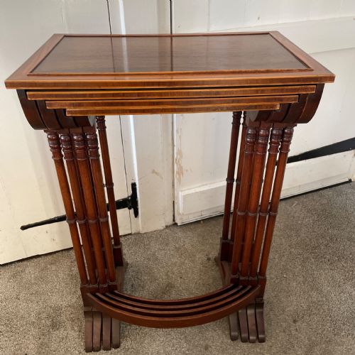 A FINE NEST OF ROSEWOOD QUARTETTO TABLES C1900 - ADDITIONAL PHOTO 11
