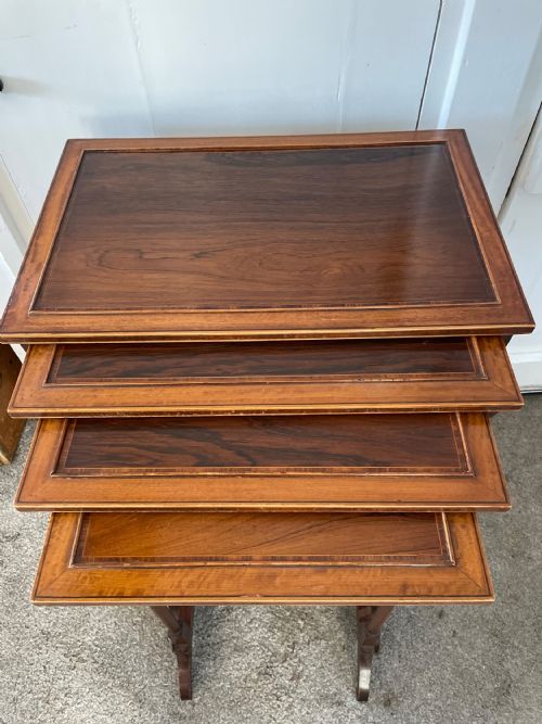 A FINE NEST OF ROSEWOOD QUARTETTO TABLES C1900 - ADDITIONAL PHOTO 14