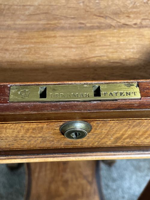 EARLY 19TH SATINWOOD INLAID WORK TABLE - ADDITIONAL PHOTO 3