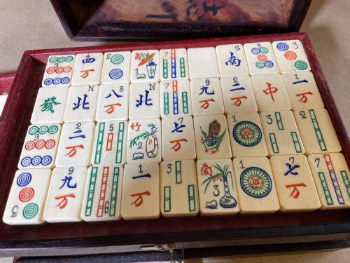 CHINESE HUALI WOOD MAHJONG SET C1900 - ADDITIONAL PHOTO 13