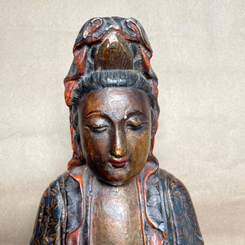 EARLY 19TH C CHINESE POLYCHROME CARVED WOOD GUANYIN FIGURE - ADDITIONAL PHOTO 2