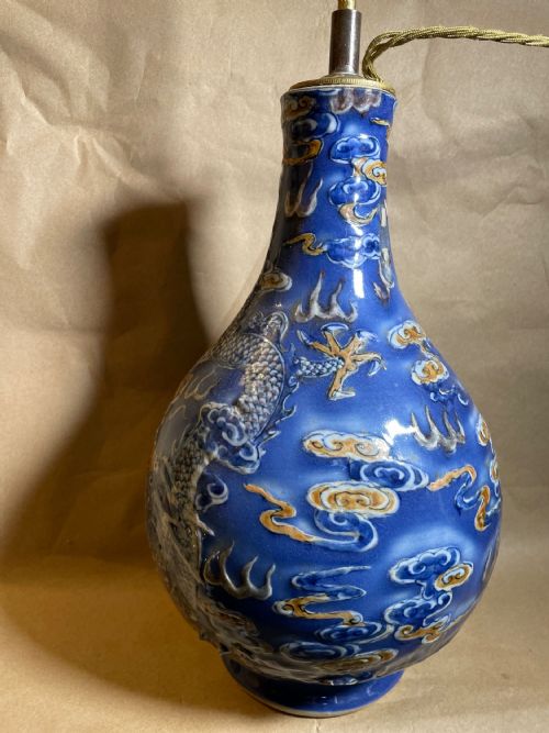 19TH C CHINESE BOTTLE VASE DECORATED WITH DRAGONS - ADDITIONAL PHOTO 5