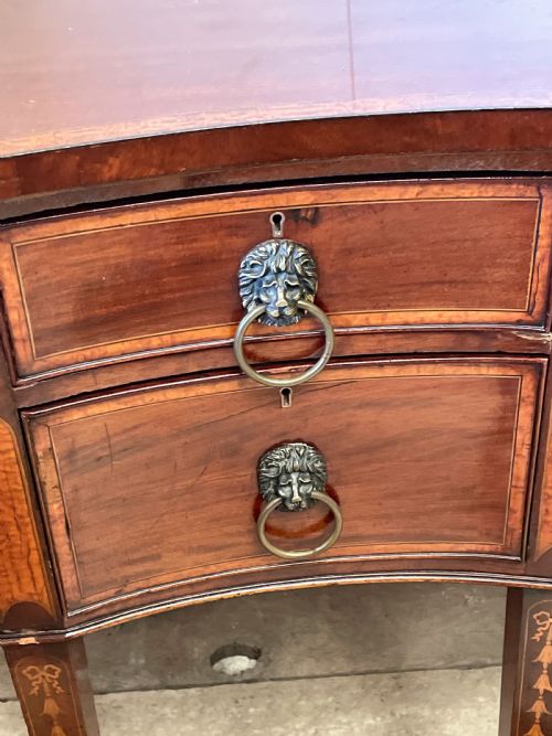A GEORGE III MAHOGANY SERPENTINE FRONTED SIDEBOARD - ADDITIONAL PHOTO 7