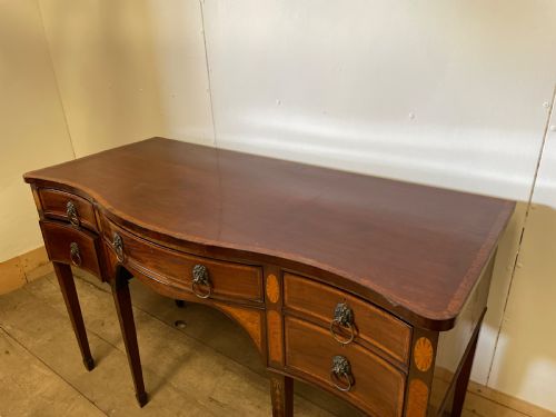 A GEORGE III MAHOGANY SERPENTINE FRONTED SIDEBOARD - ADDITIONAL PHOTO 12