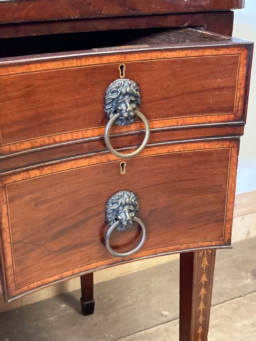 A GEORGE III MAHOGANY SERPENTINE FRONTED SIDEBOARD - ADDITIONAL PHOTO 14
