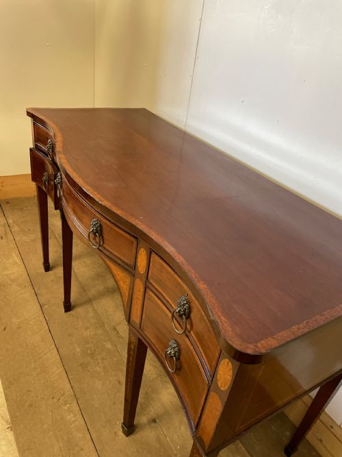 A GEORGE III MAHOGANY SERPENTINE FRONTED SIDEBOARD - ADDITIONAL PHOTO 13