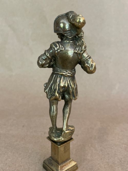 ANTIQUE BRONZE WAX DESK SEALMODELLED AS A KNIGHT - ADDITIONAL PHOTO 3