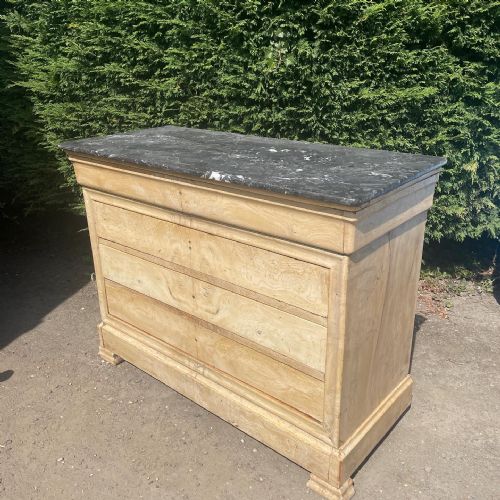 A LOUIS PHILLIPE BLEACHED BURR ELM COMMODE - ADDITIONAL PHOTO 2