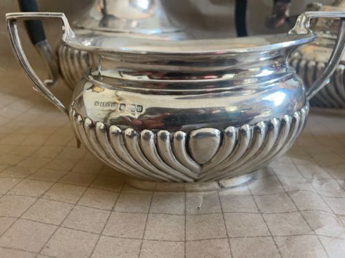 EDWARDIAN STERLING SILVER 4 PIECE TEA SET SHEFFIELD 1910 - ADDITIONAL PHOTO 1