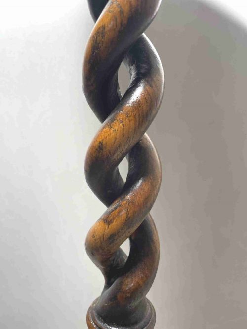 17TH STYLE OAK CANDLE STAND - ADDITIONAL PHOTO 7
