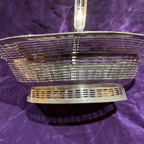 SUPERB GEORGE III PIERCED SILVER BASKET BY PHILIP FREEMAN LONDON 1779 - ADDITIONAL PHOTO 11