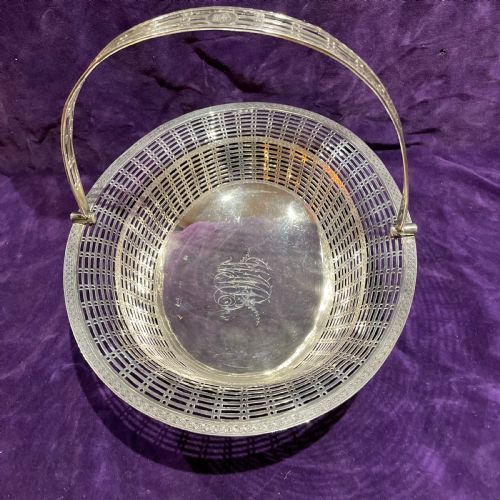 SUPERB GEORGE III PIERCED SILVER BASKET BY PHILIP FREEMAN LONDON 1779 - ADDITIONAL PHOTO 12