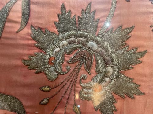 A LARGE INDIAN 19TH C EMBROIDERED PANEL OF A PEACOCK - ADDITIONAL PHOTO 12