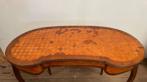 LOUIS XV STYLE PARQUETRY KIDNEY SHAPE DRESSING TABLE C1920 - ADDITIONAL PHOTO 2