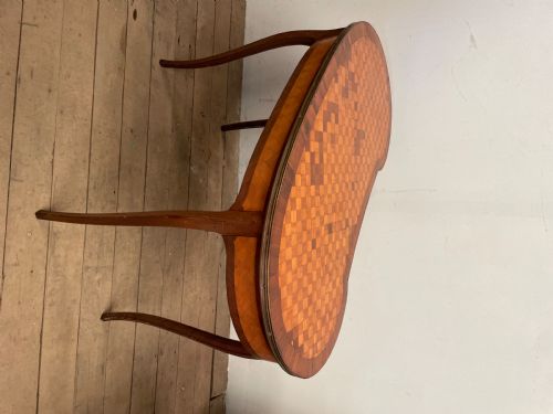 LOUIS XV STYLE PARQUETRY KIDNEY SHAPE DRESSING TABLE C1920 - ADDITIONAL PHOTO 3