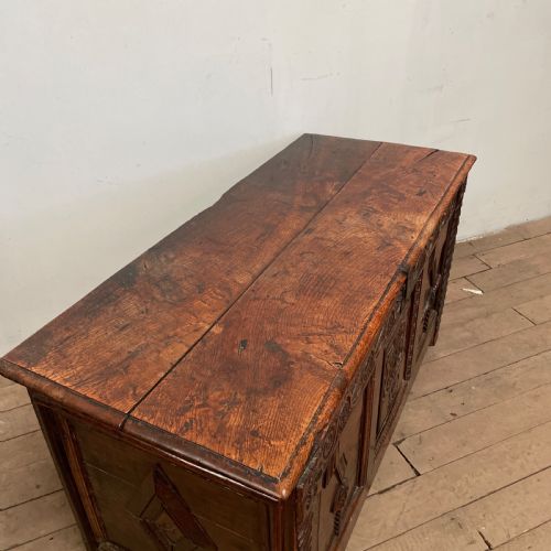 WILLIAM MARY OAK COFFER - ADDITIONAL PHOTO 11