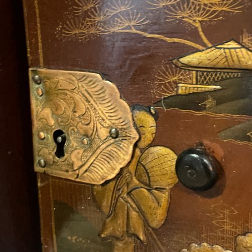 RED LACQUER CHINOISERIE CABINET ON STAND - ADDITIONAL PHOTO 5