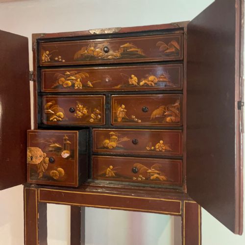RED LACQUER CHINOISERIE CABINET ON STAND - ADDITIONAL PHOTO 7