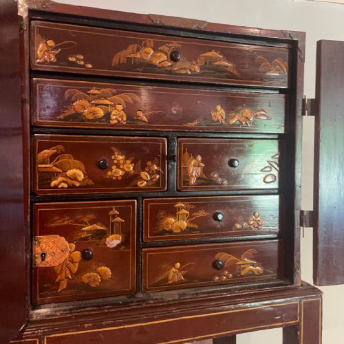 RED LACQUER CHINOISERIE CABINET ON STAND - ADDITIONAL PHOTO 8