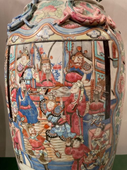 A LARGE IMPRESSIVE PAIR OF CHINESE FAMILLE ROSE VASES - ADDITIONAL PHOTO 11
