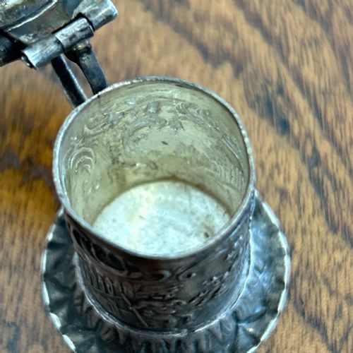 SMALL CONTINENTAL SILVER TANKARD DECORATED WITH CHERUBS HANAU LATE 19TH C - ADDITIONAL PHOTO 6
