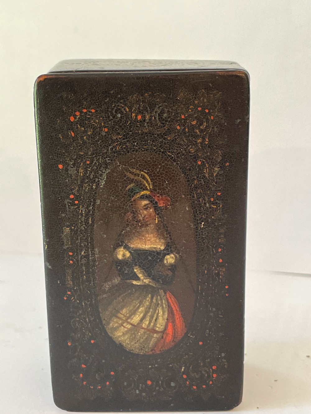 Early 19th C German papier-mâché Snuff Box