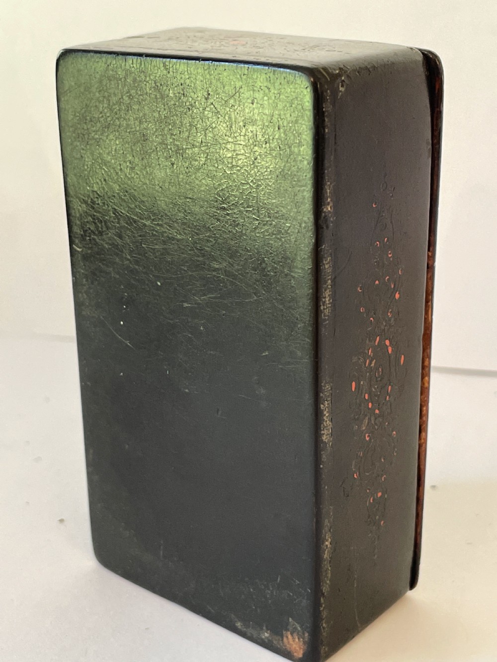 Early 19th C German papier-mâché Snuff Box View VIII