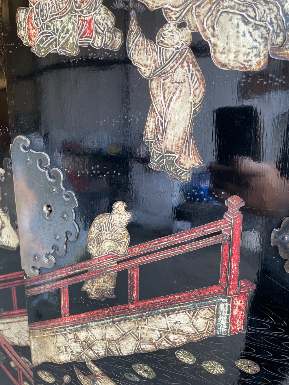 Chinoiserie cabinet on stand C1920 View III