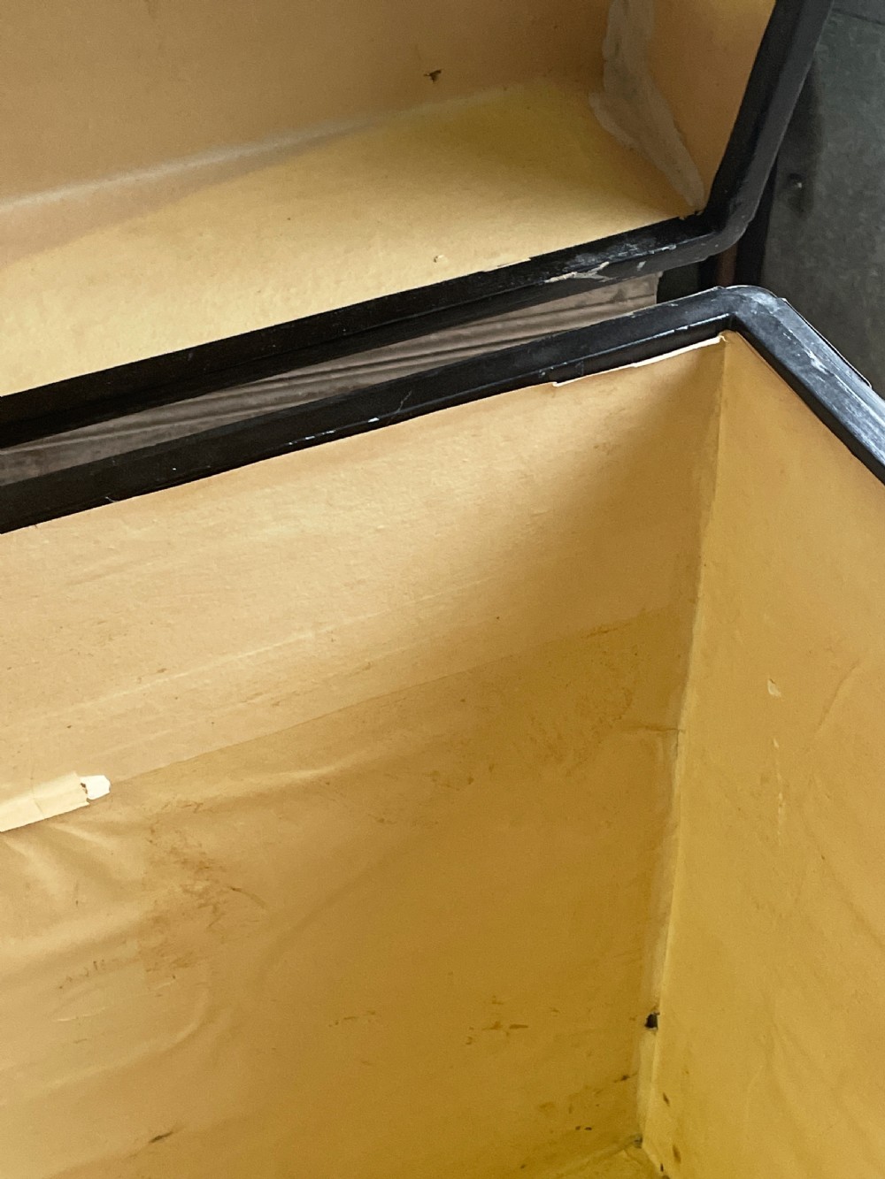 Rare Japanese lacquer Trunk Nagamochi View XVI