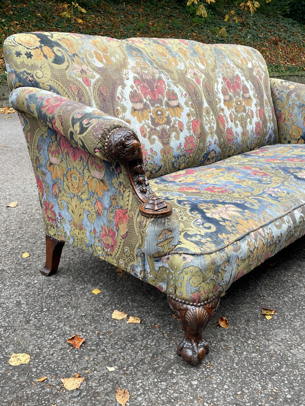 Finely carved George Ii style sofa c1890 View III